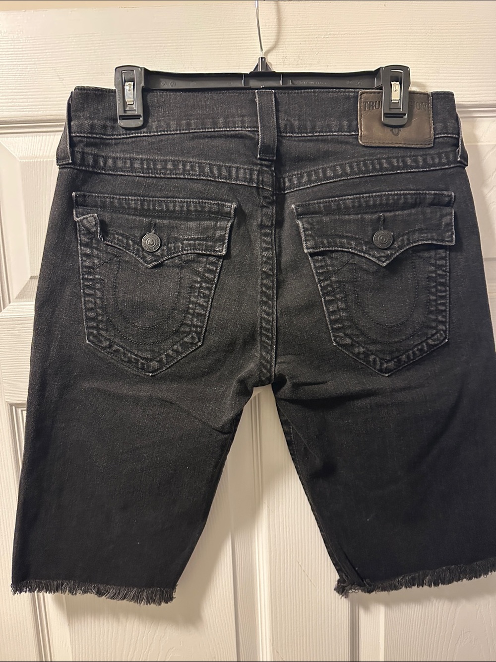 Men’s True Religion ‘Ricky’ Relaxed Straight Frayed Hem Denim Shorts - Size 32